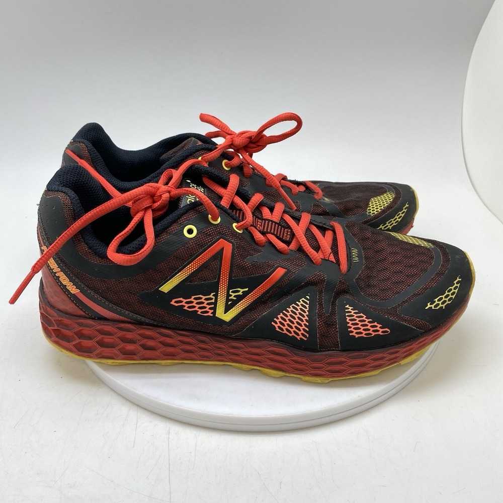 New Balance Sneakers Mens 10.5 D 980 Black Red Fresh Foam Trial Hiking MT980RB